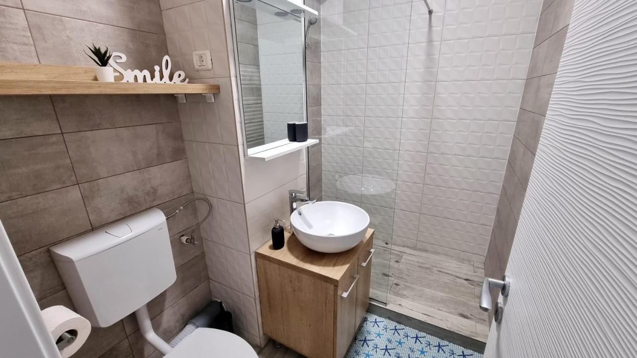 Cityapart 7 - Cazare In Mamaia Nord, Langa Plaja, Cu Vedere La Mare Năvodari Exterior foto